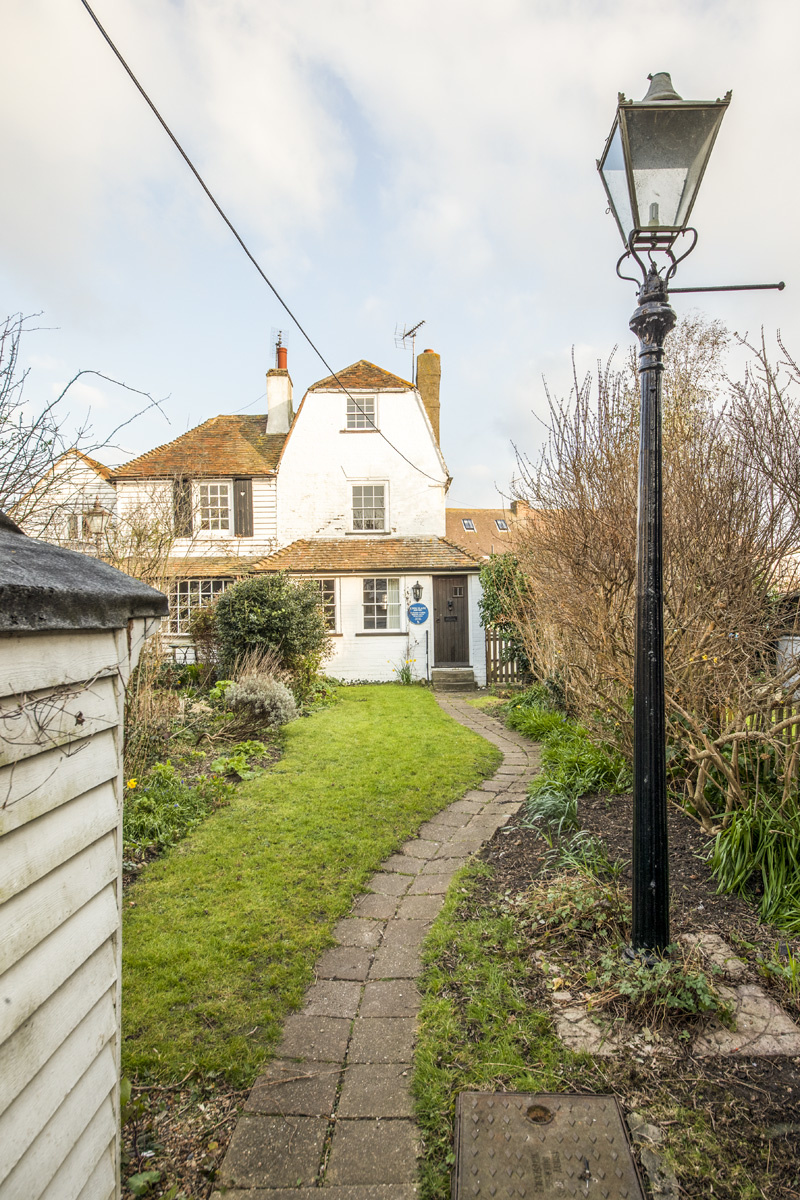 Crab And Winkle Cottage in Whitstable Whitstable Seaside Holiday
